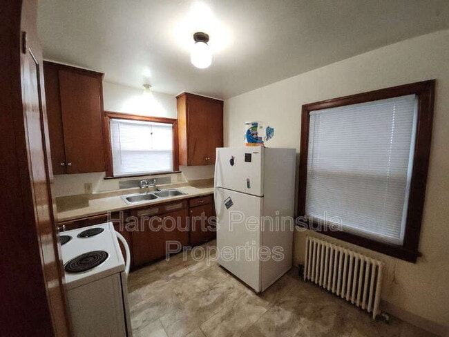 Building Photo - 949 Washington Ave