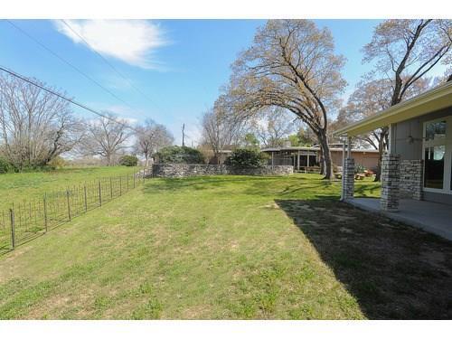Building Photo - 5606 Penick Dr
