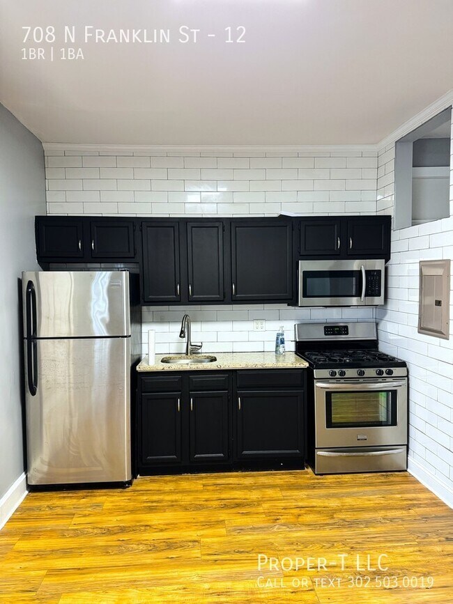 Foto del edificio - 708 N Franklin St