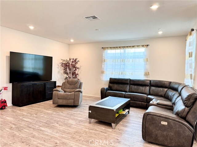 Building Photo - 5372 Malibu Way