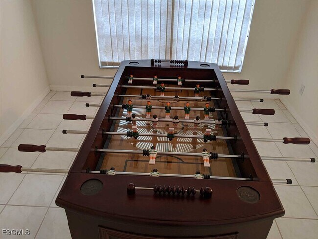 Foto del edificio - 105 SW 39th Pl