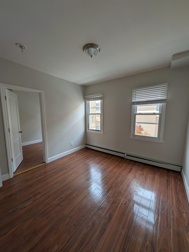 Foto del edificio - 719 28th St