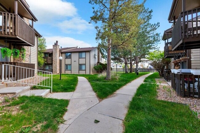 Building Photo - Charming 1 beds 1 bath in Aurora!**Owner i...