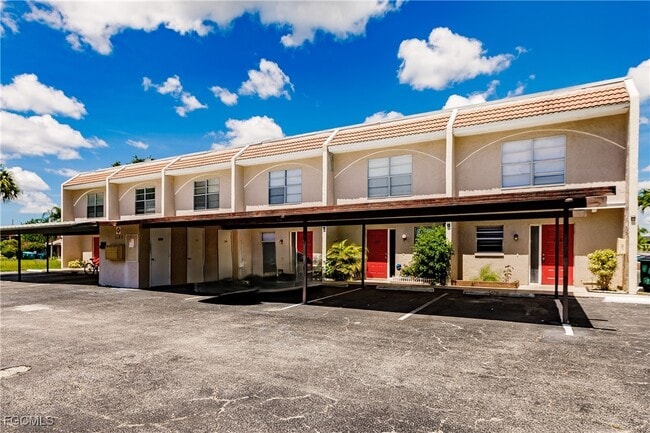 Building Photo - 1123 SW 48th Terrace