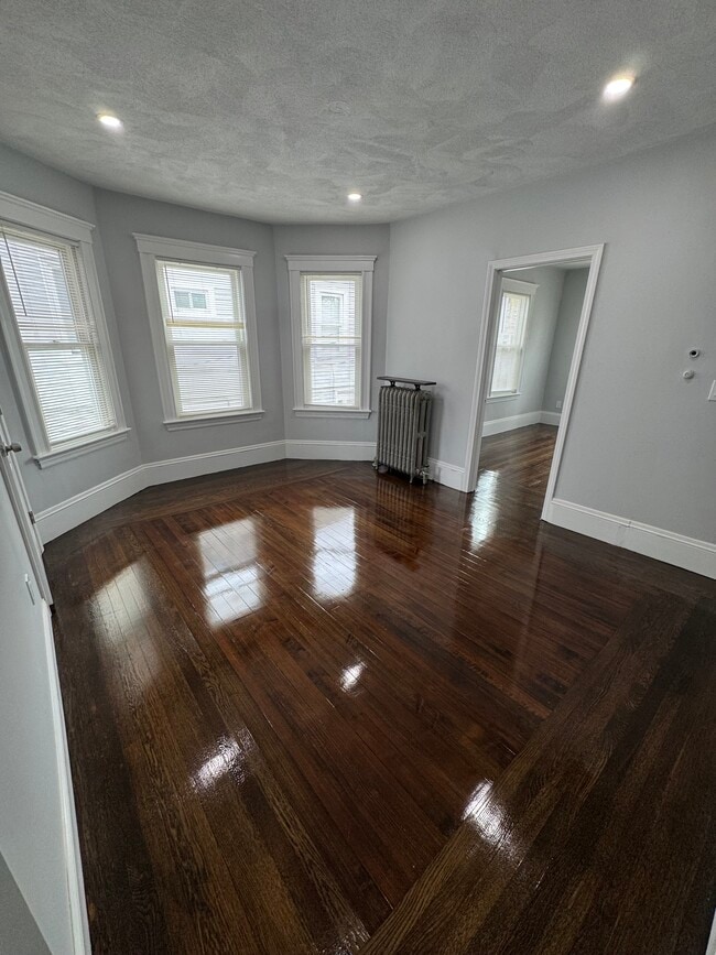 Foto del edificio - 14 Hamilton Rd