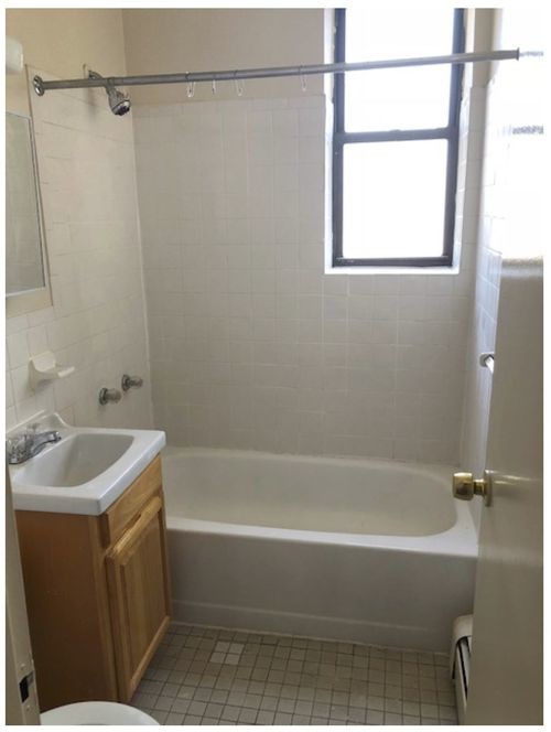 Building Photo - 279 E 92nd St