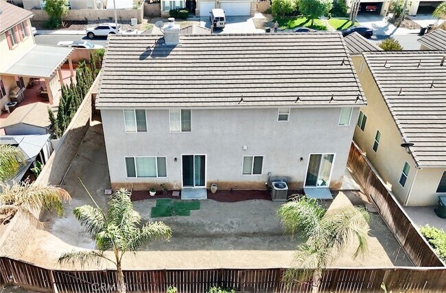 Foto del edificio - 1562 Cheshire Dr