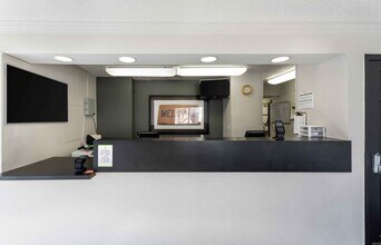 Furnished Studio-Denver - Cherry Creek