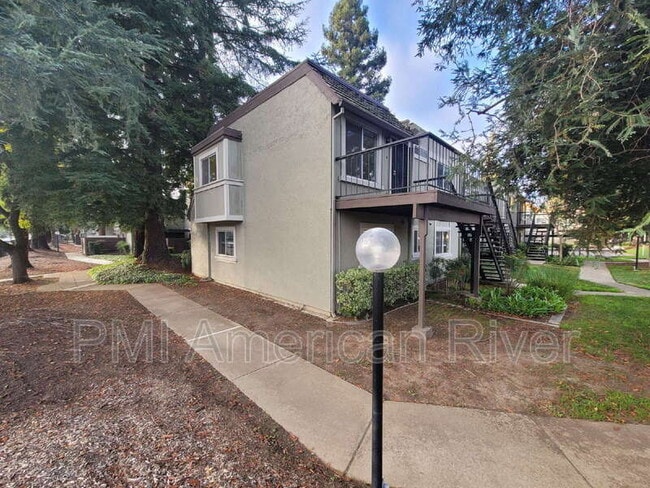 Foto del edificio - 102 Luna Grande Cir