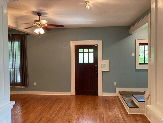 Building Photo - Amazing home in super location