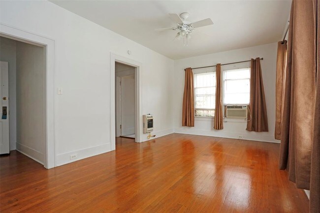 Foto del edificio - 4108 Caroline St