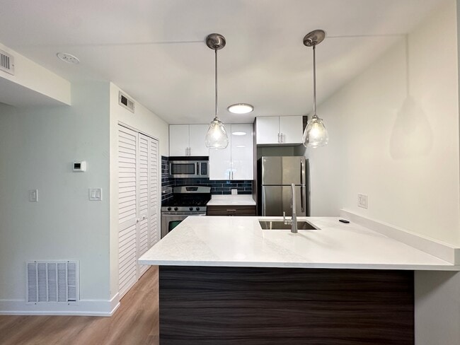 Foto del edificio - 959 W Grace St