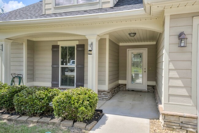 Building Photo - 812 Paisley Lane