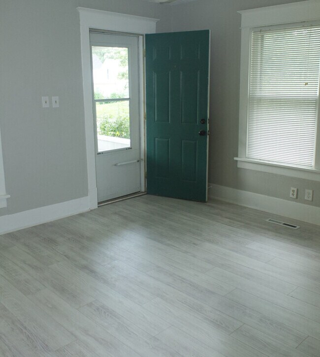 Foto del edificio - 2312 N 53rd St