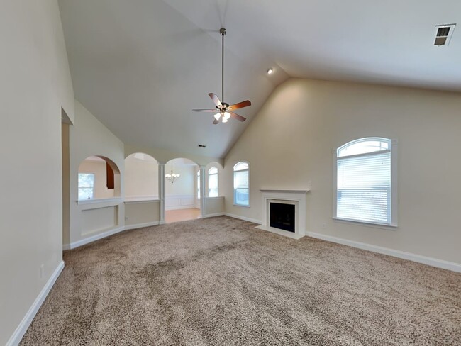 Building Photo - 2102 Bonterra Blvd