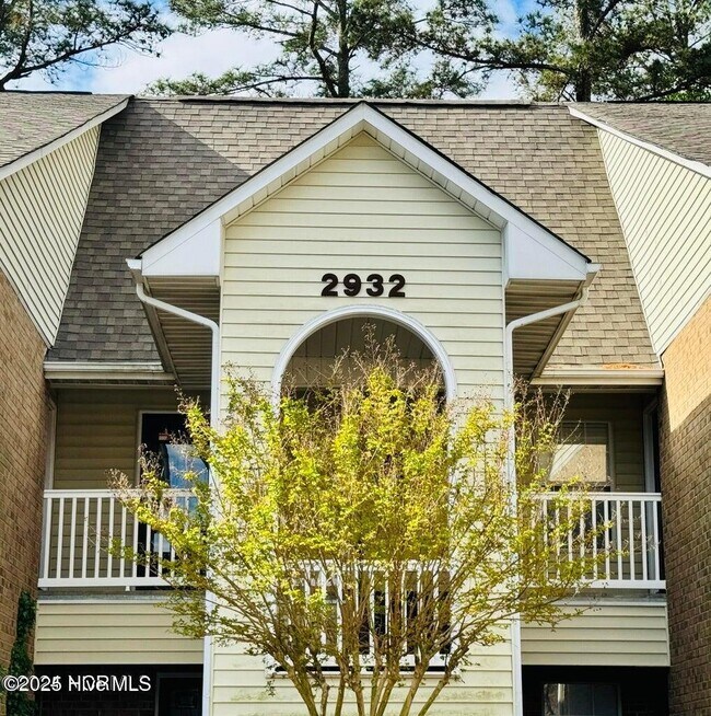 Foto del edificio - 2932 Mulberry Ln