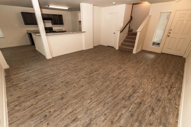 Building Photo - Tesoro Hills - 5106 War Horse Drive, San A...