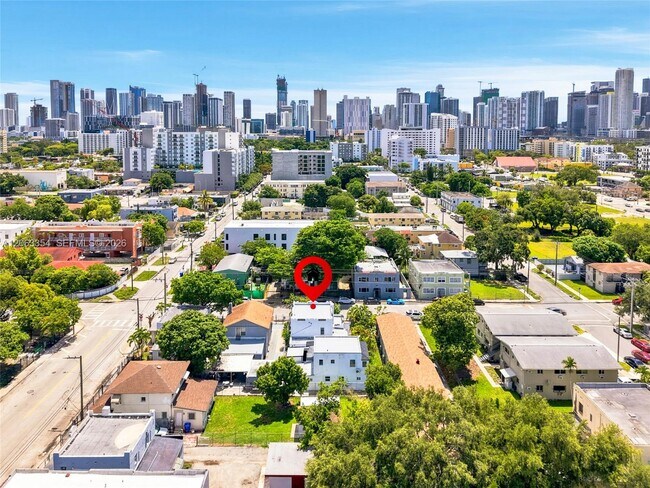 Foto del edificio - 128 NW 9th Ave