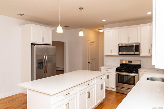Building Photo - 141 Trout Brook Rd