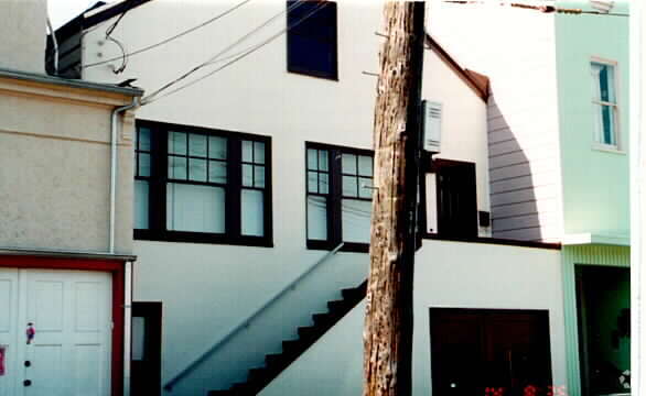 Primary Photo - 241 Lovell Ct