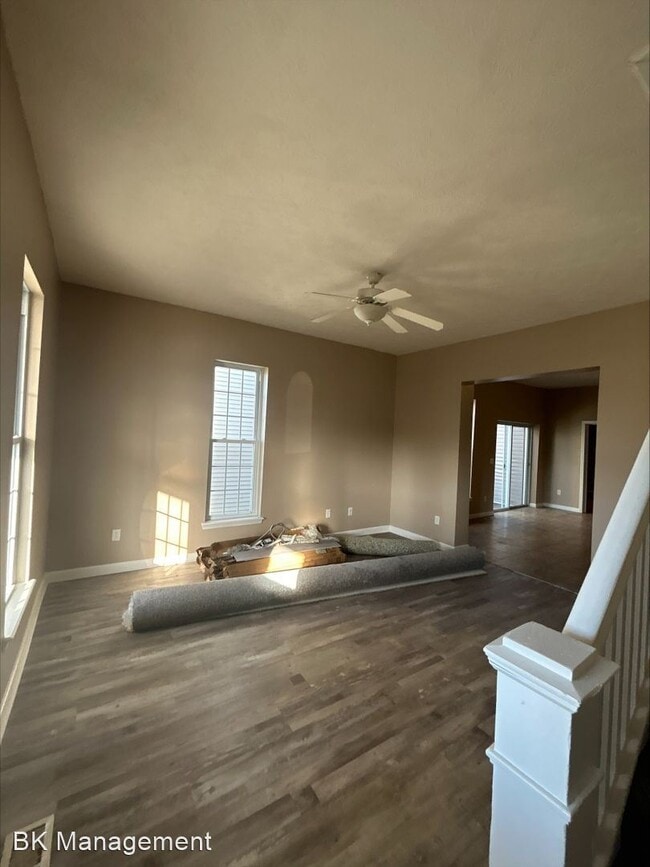 Building Photo - 3 br, 2.5 bath House - 153 S 3rd Street