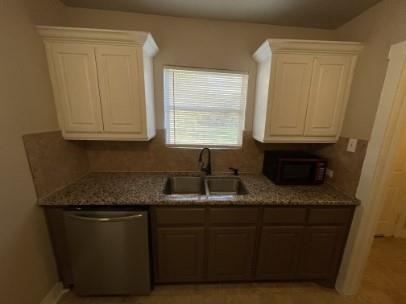 Building Photo - 613 S Fielder Rd