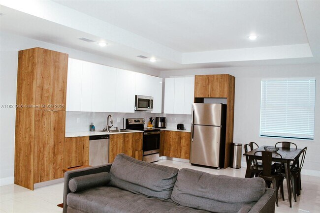 Foto del edificio - 2906 65th St W