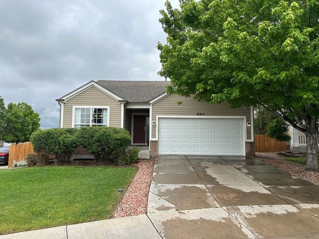 Photo - 3 Bed Ranch Style Home with Awesome Fully Fenced Backyard Close to Ft Carson & Schriever Space Fo...