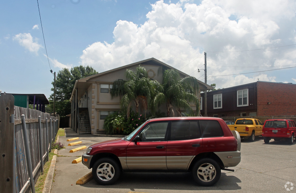 Foto del edificio - 2201 Cleary Ave