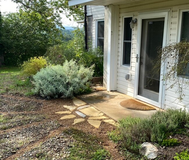 Building Photo - 110 Horizon Meadows Rd