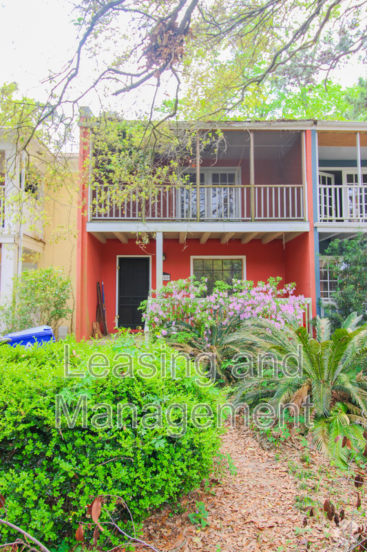 Building Photo - 1685 Pinckney Park Dr