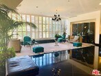 Foto principal - 1333 S Beverly Glen Blvd