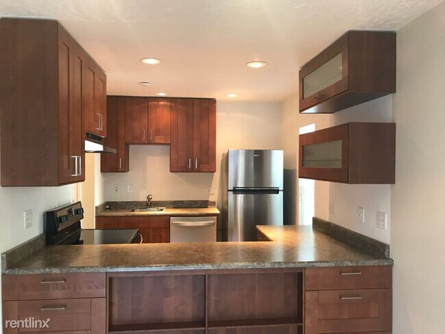 Foto del edificio - 4628 Lower Dr