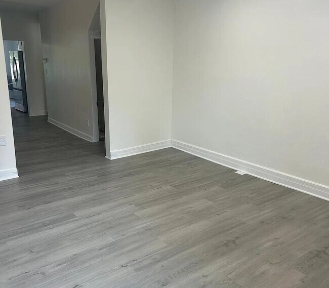 Foto del edificio - 92 Pennsylvania Ave