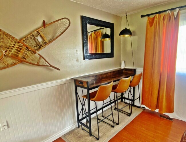 Building Photo - 9001 Shaun Landing Cir