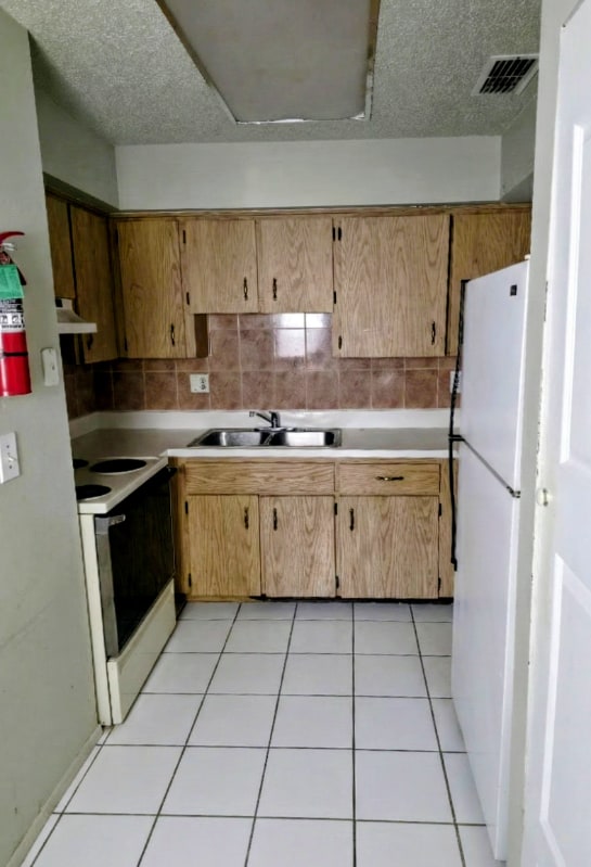 Foto del edificio - 7235 Sky Ct