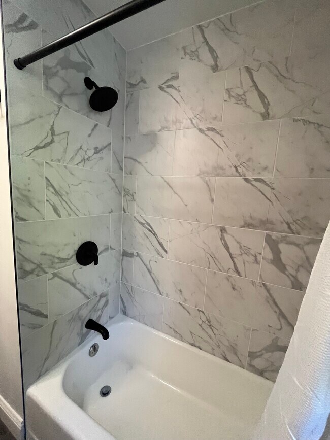 Foto del edificio - 2001 Hopkins Crossroad