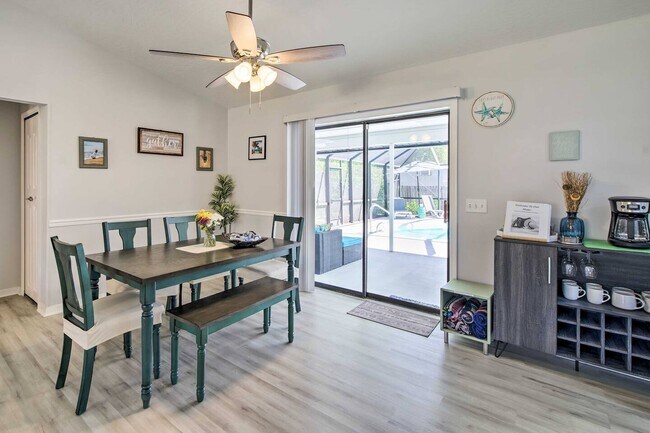 Foto del edificio - 1526 Quiescent Ln