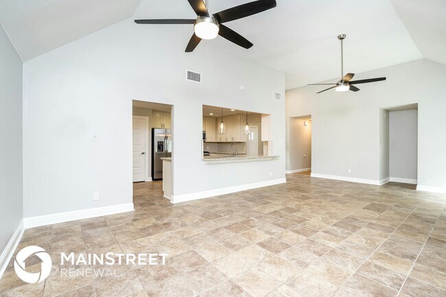 Foto del edificio - 15619 Fern Ridge Dr