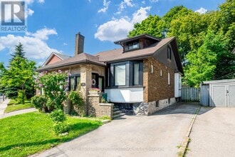 Building Photo - 2556 Lake Shore Blvd W
