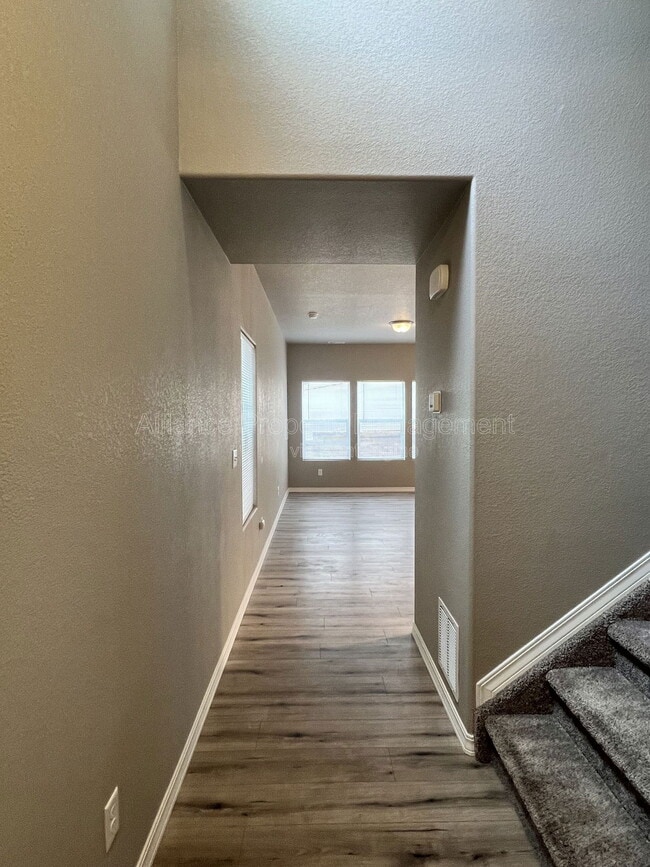 Building Photo - 7839 Lathrop Vw