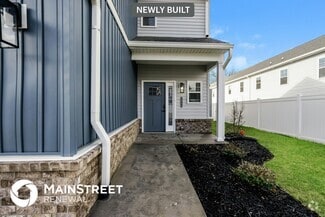 Building Photo - 2050 N Sarah Dr