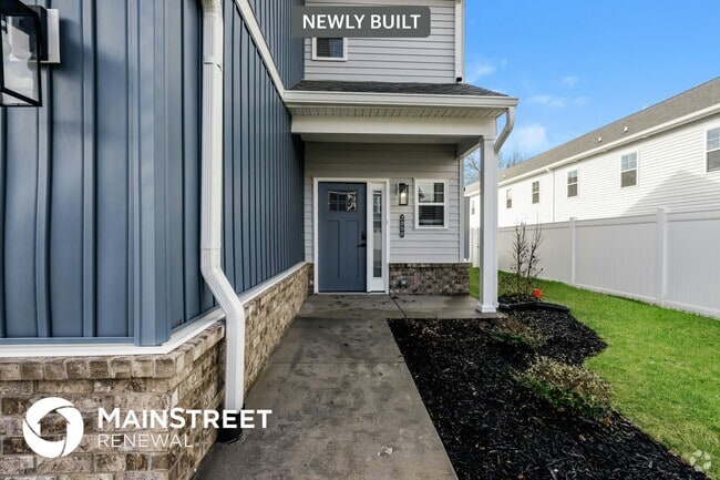 Building Photo - 2050 N Sarah Dr