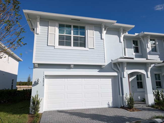 Photo - 19673 Whispering Crk Rd House