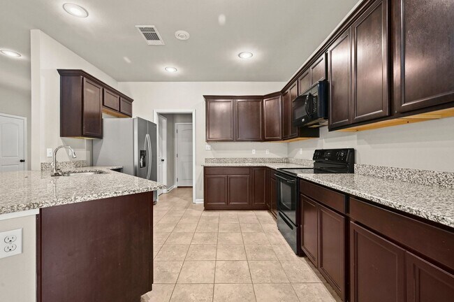 Building Photo - 15339 Mossystone Dr