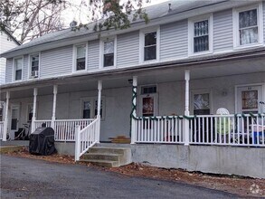 Building Photo - 18 Wyandotte Ave