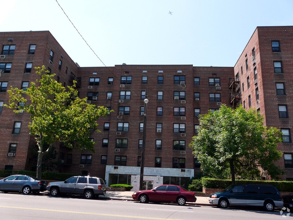 Foto del edificio - 660 Nereid Ave