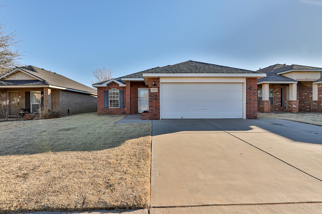 Foto principal - Beautiful, Well Maintained 3/2/2 Home in C...