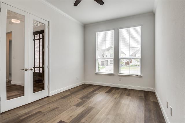 Foto del edificio - 513 Montrose Dr