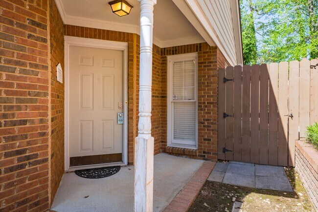 Building Photo - 3730 Stone Ridge Terrace, Hoover, Alabama ...